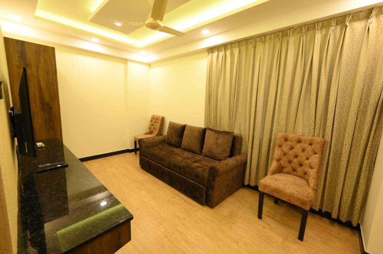Meenakshi Inn 乌杜皮 外观 照片
